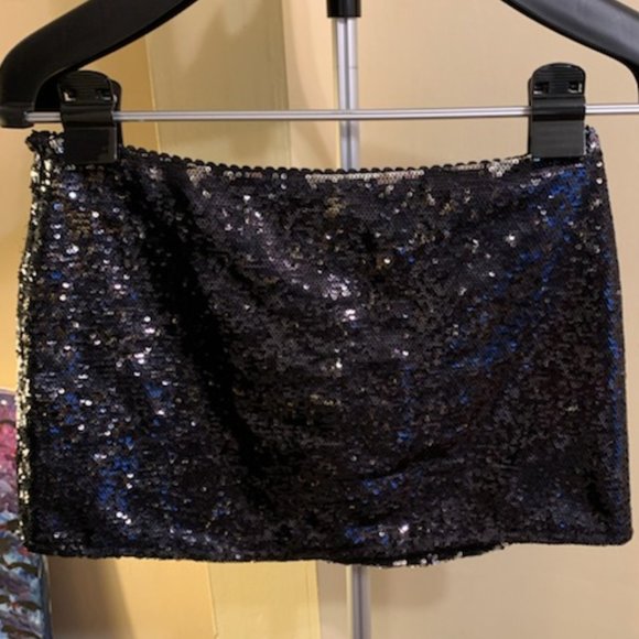 Forever21 Sequin Skirt - Picture 2 of 5